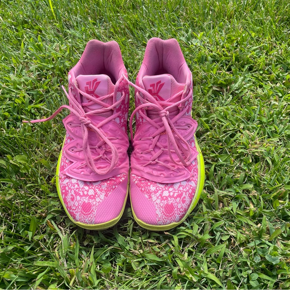 Nike Kyrie 5 patrick star spongebob basketball shoes used send offers